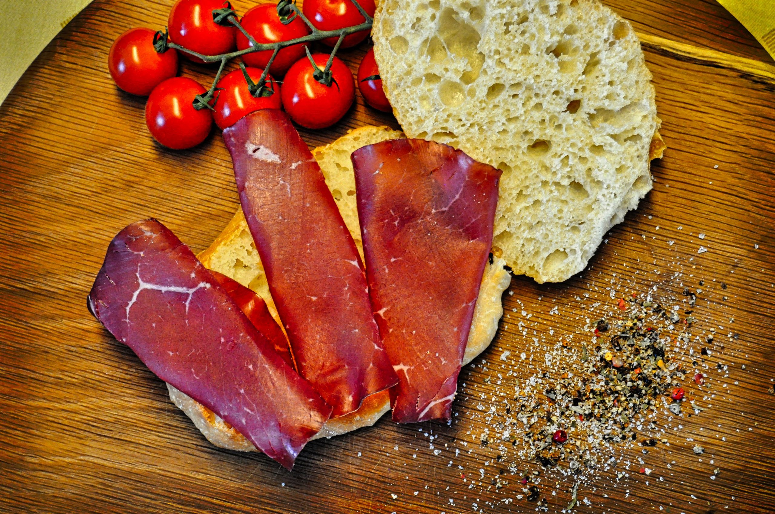 Bresaola: Speciality from Valtellina with Swiss roots